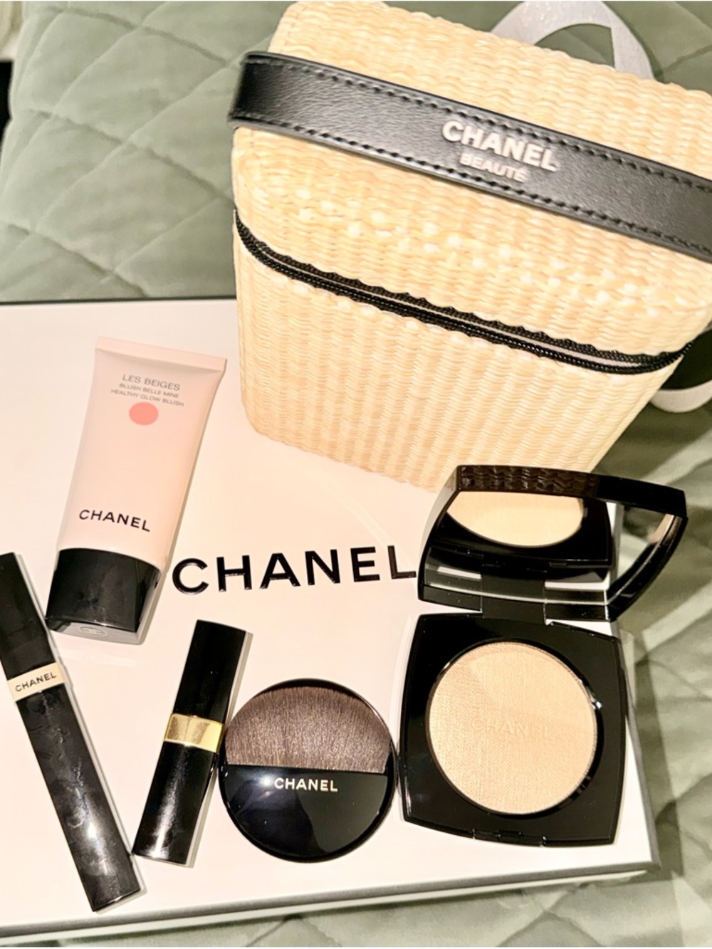 CHANEL Les Beiges Panier Des Essentiels D’ÉTÉ Belle Mine Naturelle Healthy Glow - Picture 2 of 7